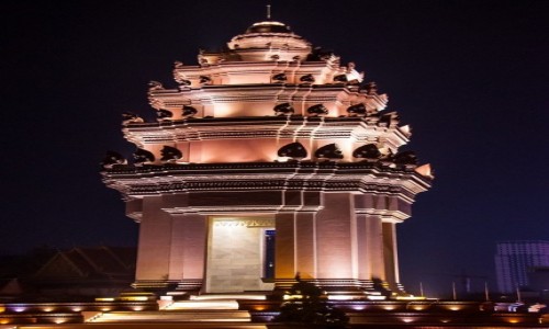 Zdjcie KAMBODA / Phnom Penh / Phnom Penh / Independence Monument