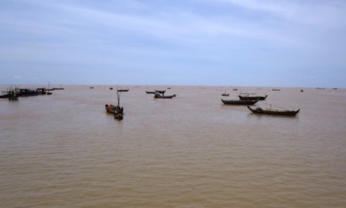 Zdjcie KAMBODA / Jezioro Tonle Sap / Kampong Phluk / Rybostwo to sposb (konieczno) na ycie