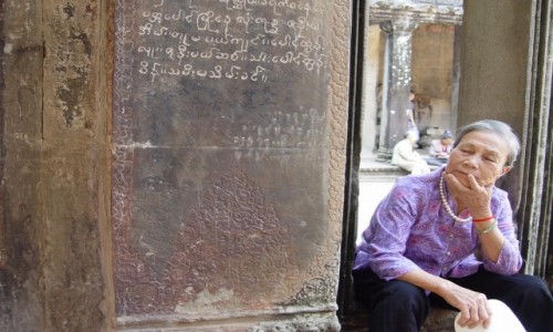 Zdjecie KAMBODA / Siem Reap / Angkor Wat / Medytacja