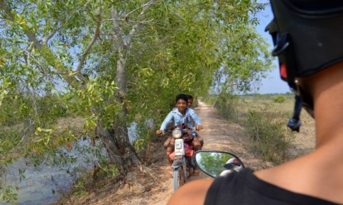 Zdjecie KAMBODA / okolice Siem Reap / okolice Siem Reap / dzieci w Kambody