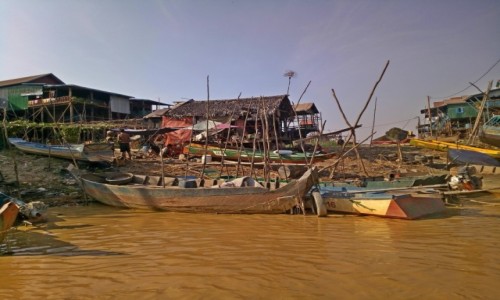 Zdjecie KAMBODA / Siem Reap / Siem Reap / Wioska na wodzie