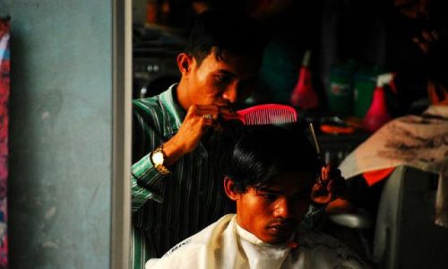 Zdjecie KAMBODżA / brak / Battambang / haircut mista?