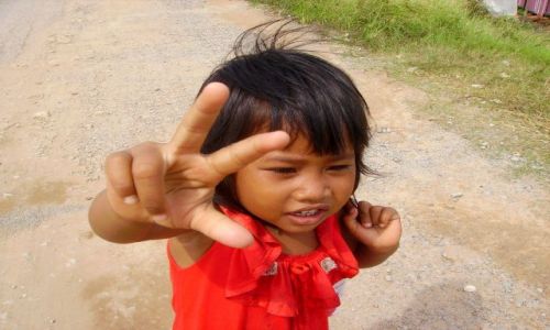 Zdjęcie KAMBODżA / okolice Siem Reap / wioski na rozlewisku Mekongu / stawka za zdjęcie - 3$ -