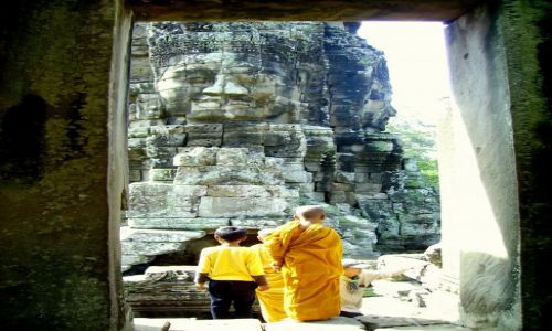 Zdjecie KAMBODA / zesp witynny Angkor Wat / wiatynia Bayon / mode i stare
