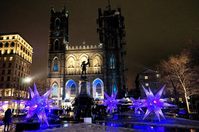 Zdj cia: Montreal, Quebec, Bazylika Notre-Dame. Widok z zewnątrz, KANADA Zdj cia: Montreal, Quebec, Bazylika Notre-Dame. Widok z zewnątrz, KANADA