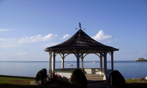 Zdjęcie KANADA / Ontario / Niagara on the Lake / na brzegu jeziora w Niagara on the Lake