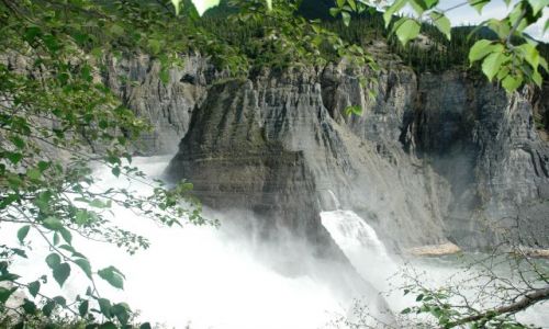 Zdjecie KANADA / NW territories / Nahanni / Falls