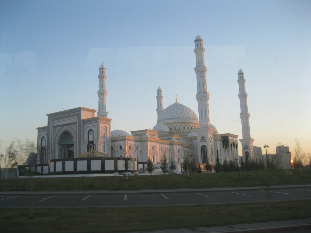 Zdjęcia: Kazachstan, Kazachstan, Meczet w Astanie, KAZACHSTAN Zdjęcia: Kazachstan, Kazachstan, Meczet w Astanie, KAZACHSTAN