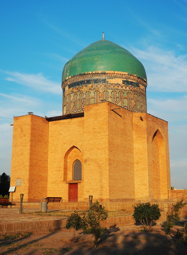 Zdjęcia: Turkiestan, płd. Kazachstan, Mauzoleum, KAZACHSTAN Zdjęcia: Turkiestan, płd. Kazachstan, Mauzoleum, KAZACHSTAN