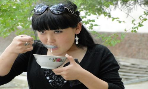 Zdj�cie KAZACHSTAN / - / Szymkent / ...by�am g�odna.....