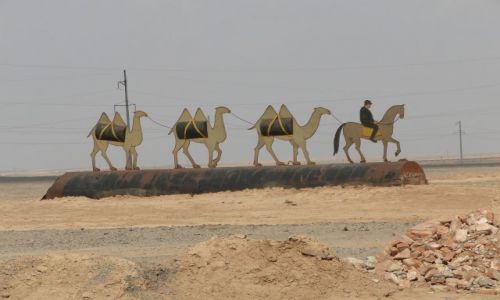Zdjęcie KAZACHSTAN / Pł.Kaz. / Bajbakty Ata / Żelazna karawana