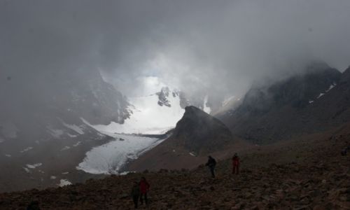 Zdjecie KAZACHSTAN / Medeo / Medeo / Nadchodzi