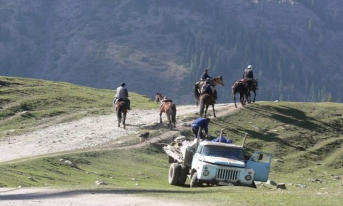 Zdjcie KAZACHSTAN / Kaakol / Tien Szan / Gaz