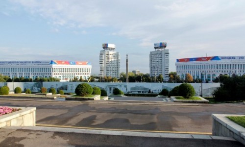 Zdjcie KAZACHSTAN / - / Ama-Ata / Radziecki modernizm
