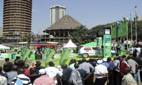Zdjecie KENIA / - / Nairobi / Safari_Rally_2011(2)