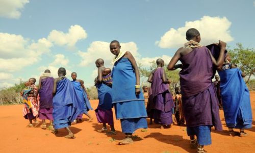 Zdjcie KENIA / Tsavo East / Masai village / blue life