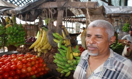 Zdjcie KENIA / Mombasa / Targowisko / Na targowisku