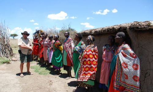 Zdjecie KENIA / Masai Mara / SAFARI / Przywitanie w wiosce Masajów