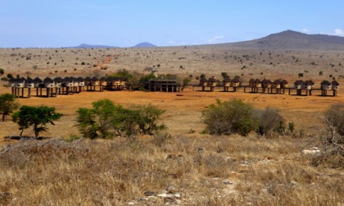 Zdjęcie KENIA / Kenia Wschodnia / Tsavo East / Hotel na sawannie