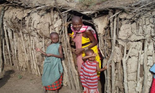 Zdjecie KENIA / brak / Okolice Masai Mara, wioska Masajw - skomercjalizowana rzecz jasna:/ / Masajowie