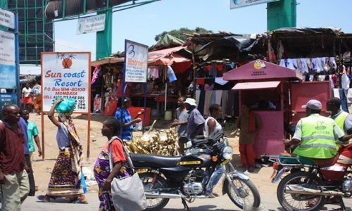 Zdjecie KENIA / Mombasa / Mombasa / dla spostrzegawczych......gdzie jest picy stranik?