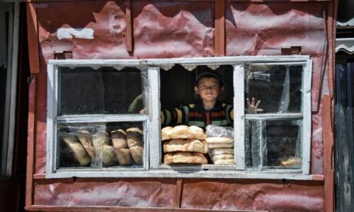 Zdjęcie KIRGIZJA / Barksoon / - / Wielki świat małego człowieka