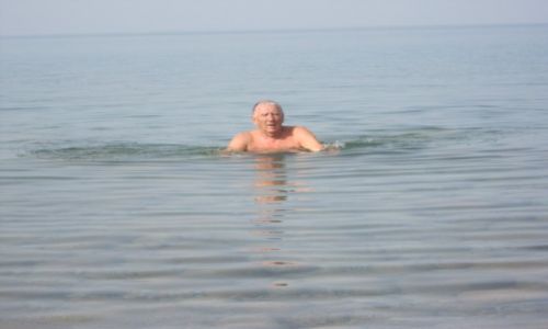 Zdjęcie KIRGIZJA / Kirgistan / Jezioro Issyk Kul / K±piel w jeziorze Issyk Kul - Kirgizja
