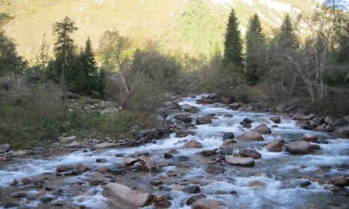 Zdjcie KIRGIZJA / Kirgizja / Kirgozja / Potok grski