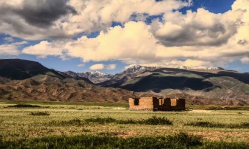 Zdj�cie KIRGIZJA / obw�d nary�ski / okolice Koczkor / Chmurki i g�rki...