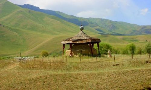 Zdjcie KIRGIZJA / Kazarman / Kazarman / Kurhan  