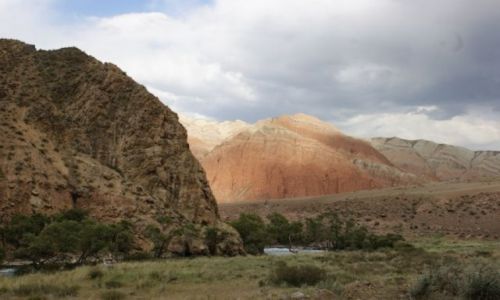 Zdjęcie KIRGIZJA / Ak Tel / Ak Tel / Kolor ziemi