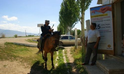Zdjcie KIRGIZJA / Okolice Narynia  / Okolice Narynia  / Pod  sklepem