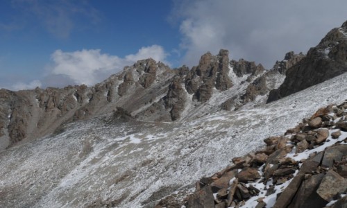 Zdjęcie KIRGIZJA / obwód czujskki / park Ala-Archa / skaliście