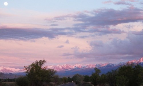 KIRGIZJA / obwd issykkulski / po poudniowej tronie  jeziora Issyk Kul / Pora na dobranoc ...