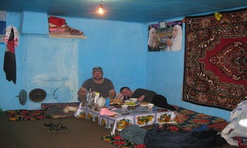 Zdjecie KIRGIZJA / Alistambab / Gory / Kolacja