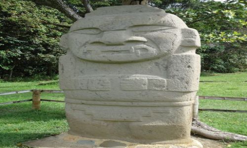 Zdjecie KOLUMBIA / Huila / San Agustin / Posg
