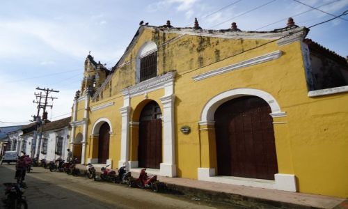 Zdjcie KOLUMBIA / Bolivar / Mompox / Kocioy Mompox (4)