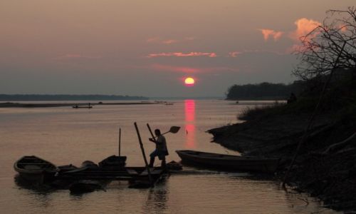 Zdjecie KOLUMBIA / Amazonia / Amazonia / Zachd soca nad Amazonk 