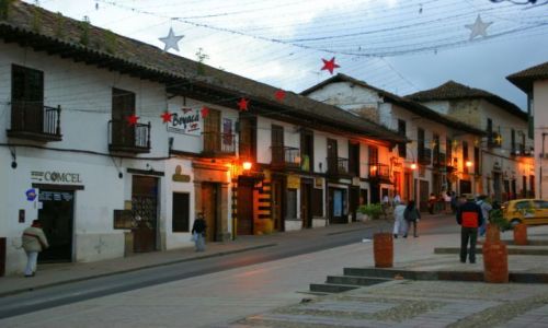Zdjcie KOLUMBIA / Tunja  / Tunja  / Jeszcze  witeczne  ozdoby  