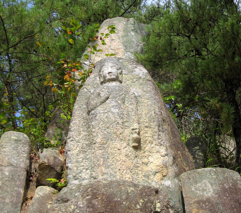 Zdjęcia: Namsan, Gyeongju, Kamienny Budda (2) na górze Namsan, KOREA POŁUDNIOWA Zdjęcia: Namsan, Gyeongju, Kamienny Budda (2) na górze Namsan, KOREA POŁUDNIOWA