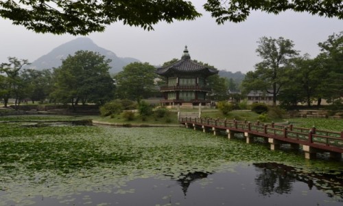 Zdjcie KOREA POUDNIOWA / Seul / Seul / Pawilon Hyangwonjeong