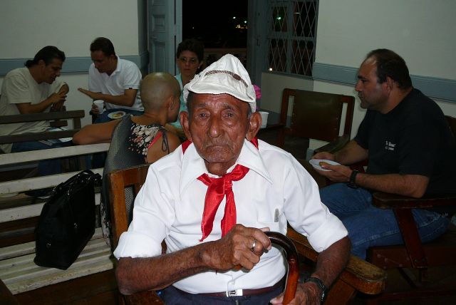 Zdjęcia: w klubie, Liberia, Starszy Pan w kapeluszu, KOSTARYKA Zdjęcia: w klubie, Liberia, Starszy Pan w kapeluszu, KOSTARYKA