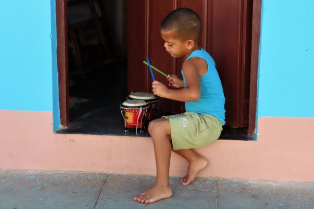 Zdj cia: Trynidad, Sancti Spíritus, Muzykują od najmłodszych lat, KUBA Zdj cia: Trynidad, Sancti Spíritus, Muzykują od najmłodszych lat, KUBA