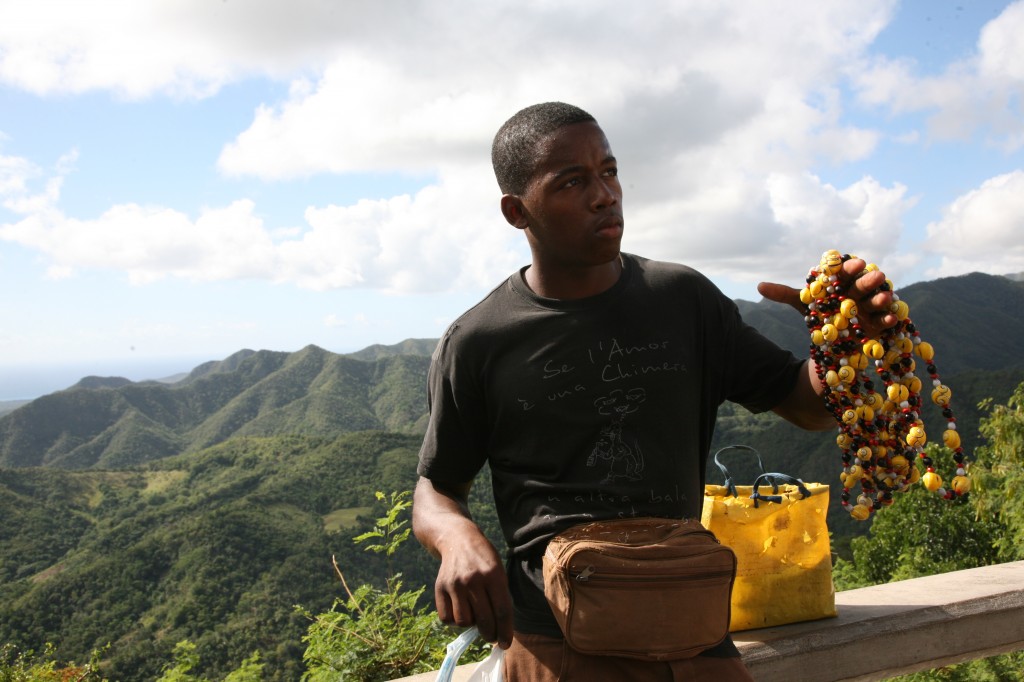 Zdjęcia: zatoka Boca de Yumurí., Baracoa, Naszyjniki polimita, , KUBA Zdjęcia: zatoka Boca de Yumurí., Baracoa, Naszyjniki polimita, , KUBA