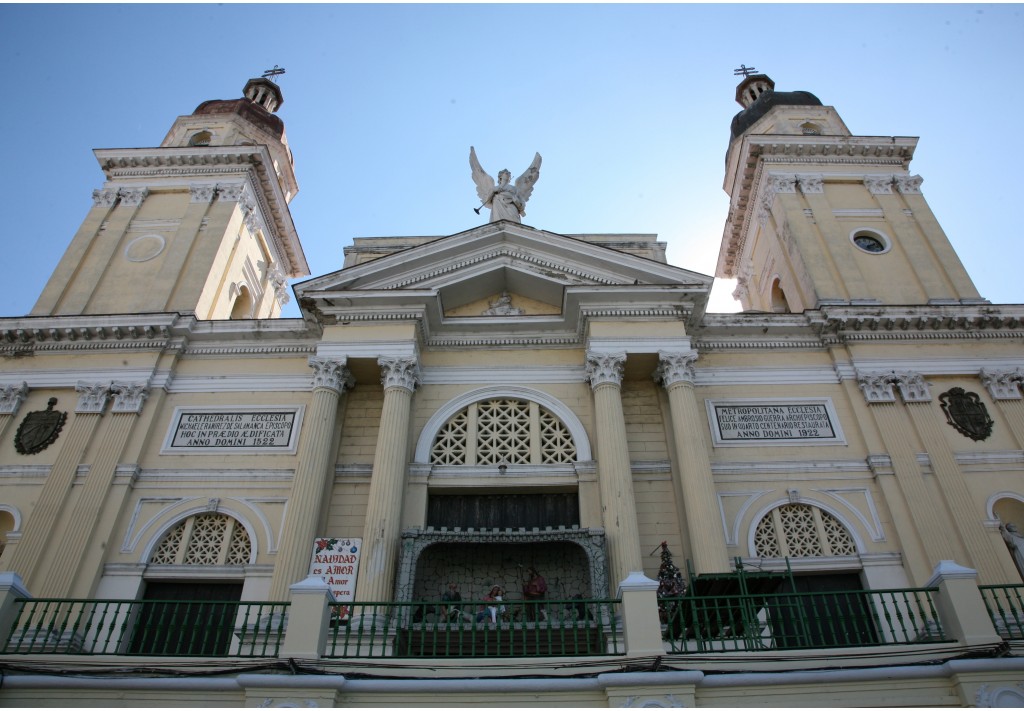 Zdjęcia: Park Cespedes, Santiago de Cuba, Katedra Wniebowzięcia Najświętszej Maryi Panny, KUBA Zdjęcia: Park Cespedes, Santiago de Cuba, Katedra Wniebowzięcia Najświętszej Maryi Panny, KUBA