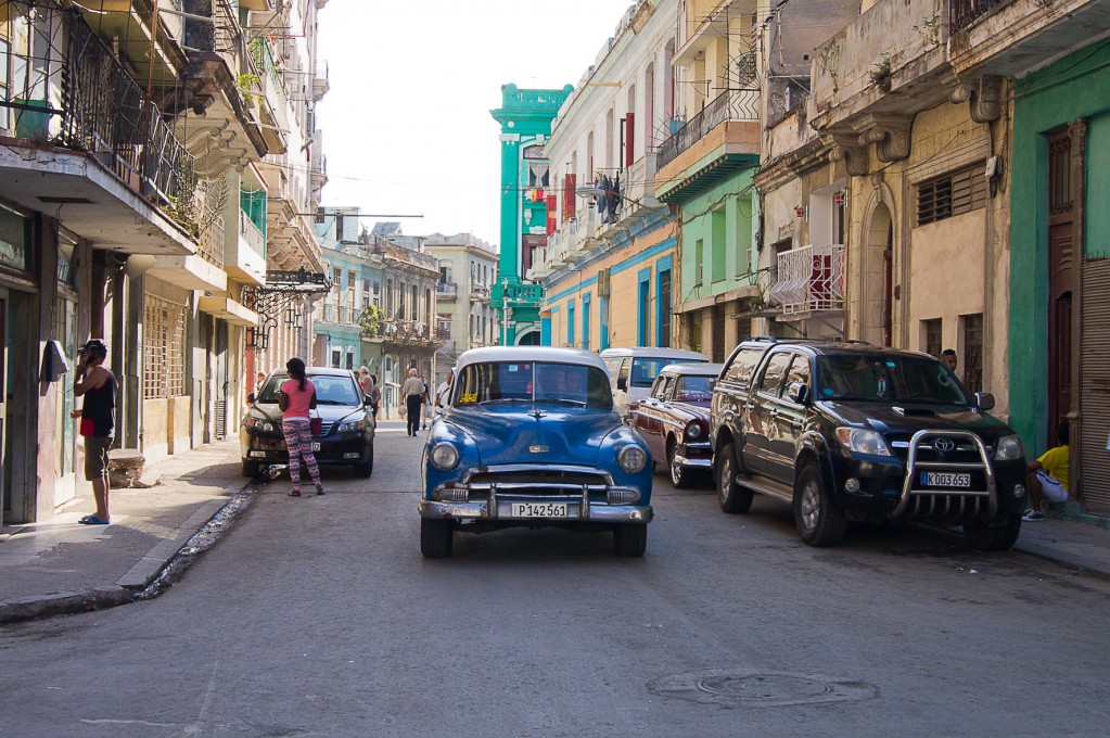Zdjęcia: Centro, Havana, Stare i nowym powiewa, KUBA Zdjęcia: Centro, Havana, Stare i nowym powiewa, KUBA