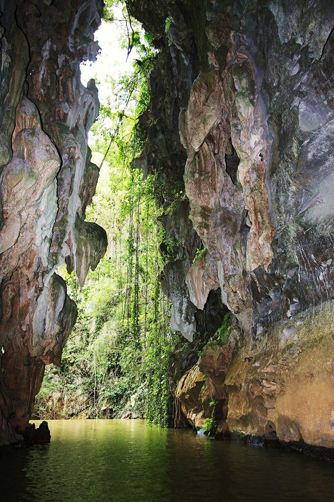 Zdjęcia: Jaskinia Cueva del Indio, Vinales, Do światła z mroku, KUBA Zdjęcia: Jaskinia Cueva del Indio, Vinales, Do światła z mroku, KUBA