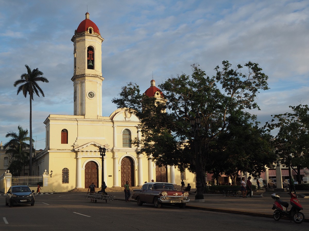 Zdjęcia: Cienfuegos, płd. Kuba, Katedra, KUBA Zdjęcia: Cienfuegos, płd. Kuba, Katedra, KUBA