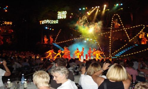 Zdjecie KUBA / Havana / Rewia Tropicana / Rewia