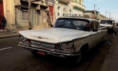 Zdjecie KUBA / poudnie Kuby / Santiago de Cuba / Stary rekin...